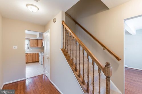 7224 Bona Vista Ct, Springfield VA  22150-3040 exterior