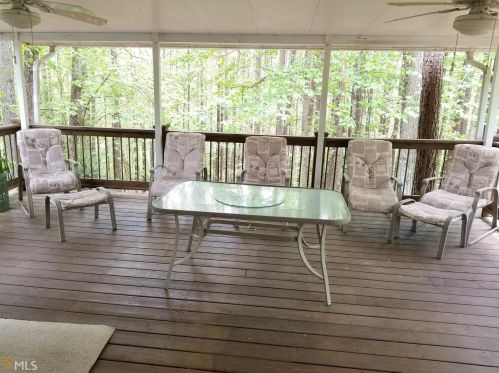 654 High Meadow Trl, Cleveland, GA 30528-2325