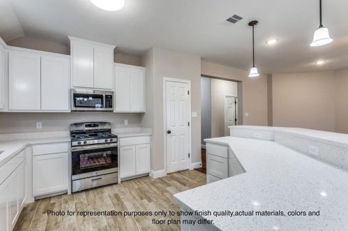 6112 Brocks Ln, Fort Worth TX  76114-2412 exterior