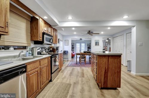 164 Ashley Dr, Shepherdstown WV  25443-4617 exterior