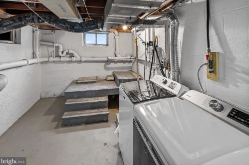 711 Greenman Rd, Tavistock NJ  08033-2719 exterior