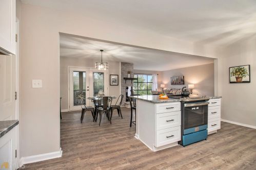 1903 Mcjenkin Dr, Atlanta GA  30345-3005 exterior