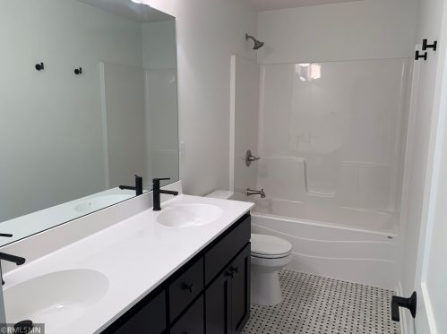 954 Bartelmy Ln, Saint Paul MN 55119-3874 exterior