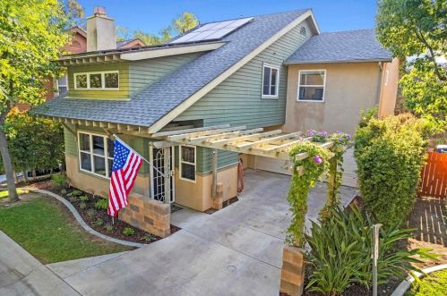 1912 Corner Stone Ct, El Cajon, CA 92021-3690