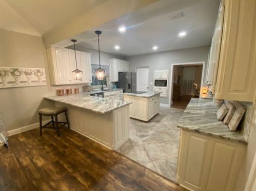 6005 Autumn Hills Dr, Fort Worth TX  76140-9695 exterior