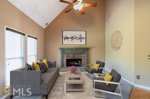 304 Walnut Hills Xing, Holly Springs, GA 30114-9773