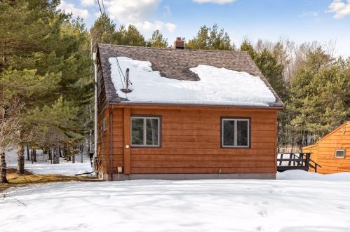 2821 Jean Duluth Rd, Duluth, MN 55804-2622