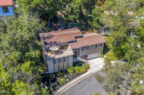 211 Sleepy Hollow Ter, Glendale, CA 91206-4718