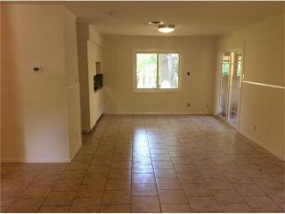 6702 Columbia Dr, Austin TX  78723-1319 exterior