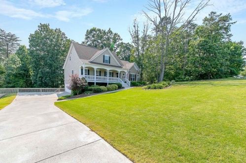 304 Winnipeg Ct, Holly Springs, GA 30114-4284