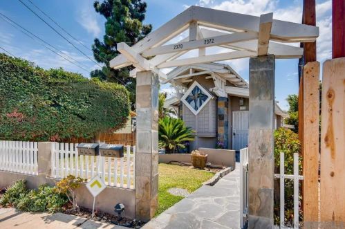 2372 Vancouver Ave, San Diego, CA 92104-5353