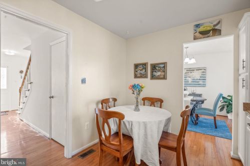 7909 Pebble Brook Ct, Springfield VA  22153-2618 exterior