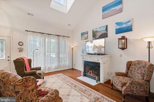 4315 Turnberry Dr, Fredericksburg, VA 22408-9547