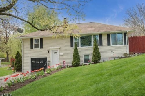 108 Lake Ave, Fredon, NJ 07860-1106