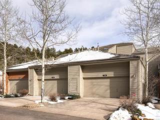 736 Ridgeside Dr, Lakewood CO  80401 exterior