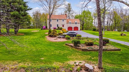 299 Case Rd, Winthrop, ME 04364-3051