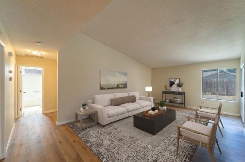 1909 Canyon Oak Dr, Modesto, CA 95355-9559
