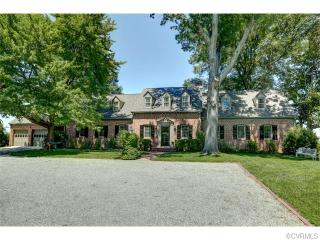756 Water Ln, Tappahannock, VA