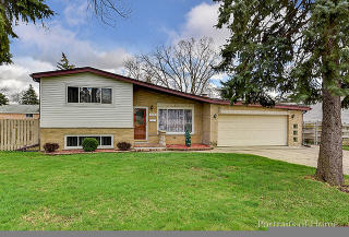 739 Lenore St, Addison IL  60101-2620 exterior