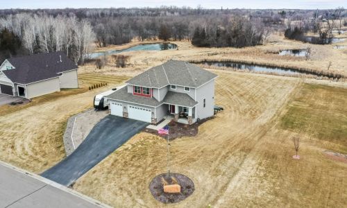 7642 242nd St, Columbus, MN 55025