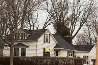 203 Ottawa St, Sycamore IL  60178-1916 exterior