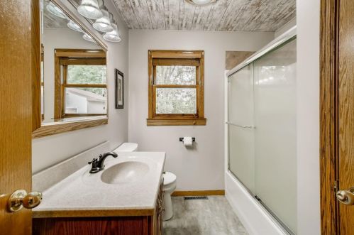 675 Hiawatha Ave, Saint Paul MN  55127-5116 exterior