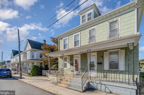 151 Mcallister St, Hanover, PA 17331-3325