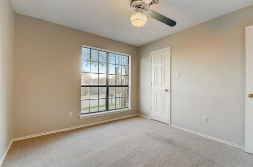 3019 Cemetery Hl Rd, Carrollton TX 75007-5651 exterior