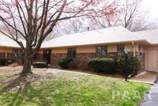 812 Country Meadows Ln, Peoria, IL 61614-2057