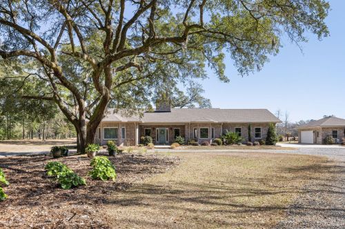 1420 Polly Point Rd, Wadmalaw Is, SC 29487-7166