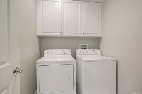 225 Wicker, Irvine CA  92618-1170 exterior