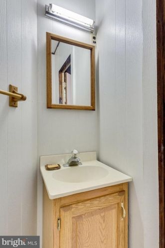 10408 Insley St, Silver Spring MD 20902-4936 exterior