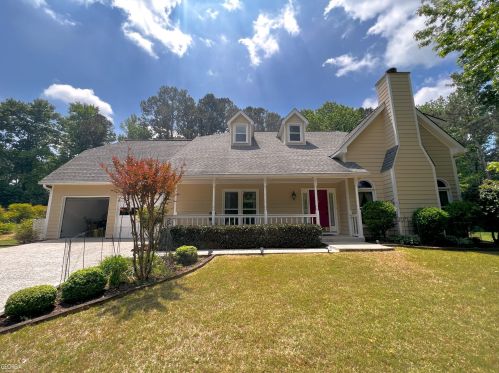 430 Surveyors Pt, Suwanee, GA 30024-1993