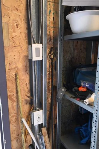 9538 Glengreen Dr, Dallas TX  75217-2552 exterior