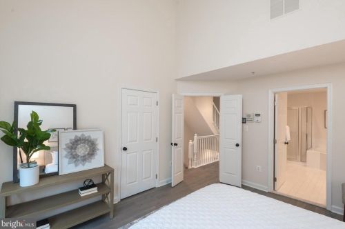 8527 2 Ave, Silver Spring MD 20910-2151 exterior