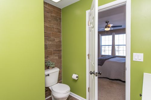 1428 White Pne Ln, Lemont IL  60490-3182 exterior