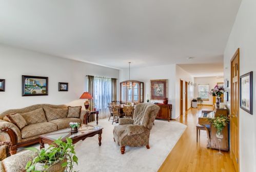 308 Century Dr, Pingree Grove IL  60140-4014 exterior