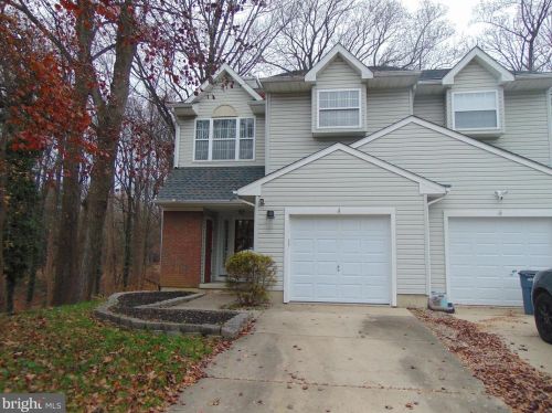 29 Kimberly Dr, Runnemede, NJ 08078-2106