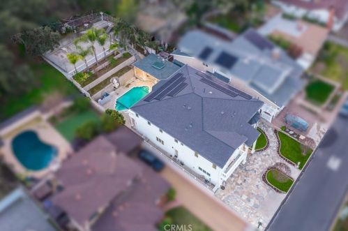 1468 Hillside Dr, Glendale CA  91208-2417 exterior
