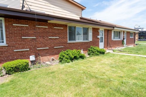 9474 Hamlin Ave, Des Plaines, IL 60016-3920