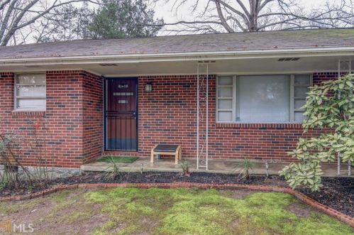 1675 Phillips St, Lithonia, GA 30058-4535