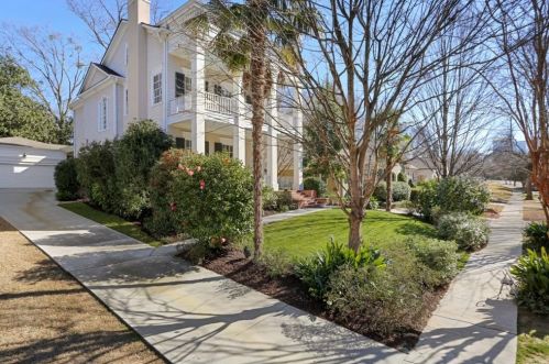 61 Alden Ave, Atlanta, GA 30309-2006