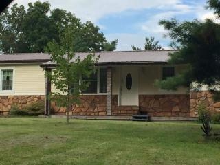 630 Rausin Hollow Rd, Philadelphia, TN 37846-3124