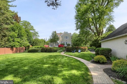 1130 Wheatland Ave, Lancaster PA  17603-2543 exterior