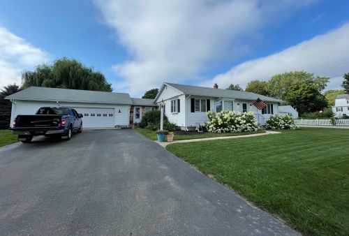51 Rockingham Ave, Portsmouth, NH 03801-3128