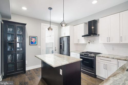 1225 30th St, Philadelphia, PA 19121-4541