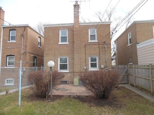 8246 Calumet Ave, Chicago, IL 60619-4818