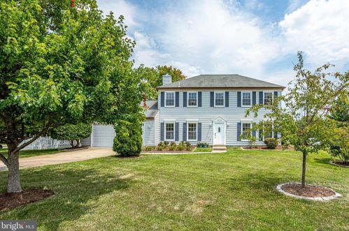 1615 Lefrak Ct, Herndon, VA 20170-2955