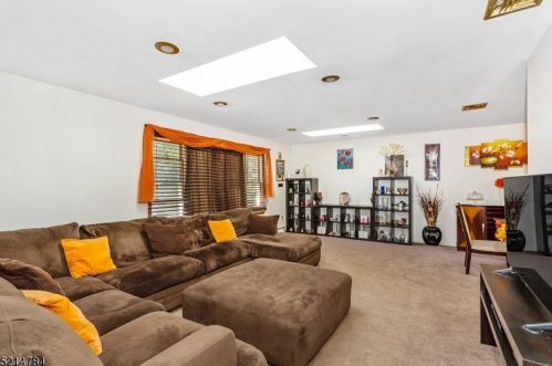 81 Haledon Ave, Paterson, NJ 07522-1337