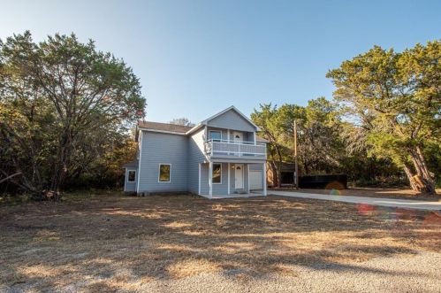 3018 Scorpio Dr, Granbury, TX 76049-1415